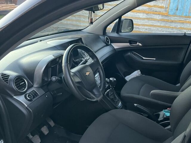 Черный Шевроле Орландо, объемом двигателя 1.8 л и пробегом 3 тыс. км за 10000 $, фото 7 на Automoto.ua