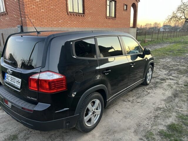 Черный Шевроле Орландо, объемом двигателя 1.8 л и пробегом 3 тыс. км за 10000 $, фото 3 на Automoto.ua