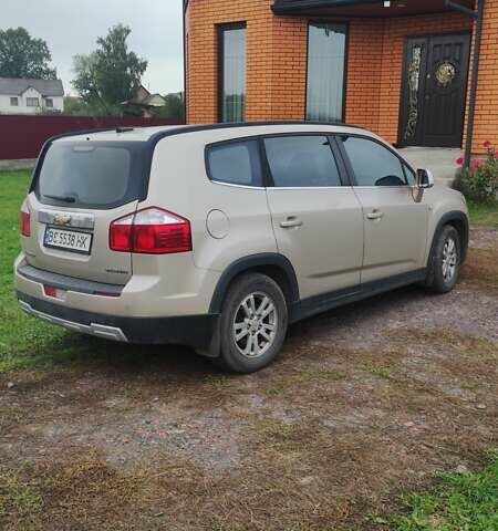 Коричневый Шевроле Орландо, объемом двигателя 2 л и пробегом 218 тыс. км за 8200 $, фото 3 на Automoto.ua