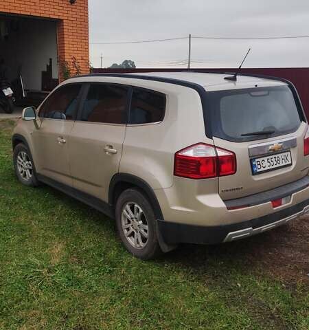 Коричневый Шевроле Орландо, объемом двигателя 2 л и пробегом 218 тыс. км за 8200 $, фото 2 на Automoto.ua