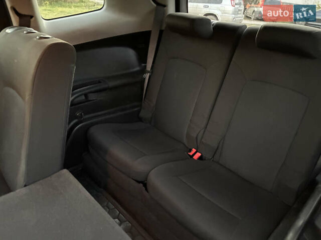 Коричневый Шевроле Орландо, объемом двигателя 2 л и пробегом 317 тыс. км за 9200 $, фото 7 на Automoto.ua