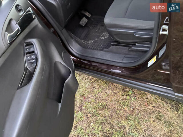 Коричневый Шевроле Орландо, объемом двигателя 2 л и пробегом 317 тыс. км за 9200 $, фото 9 на Automoto.ua