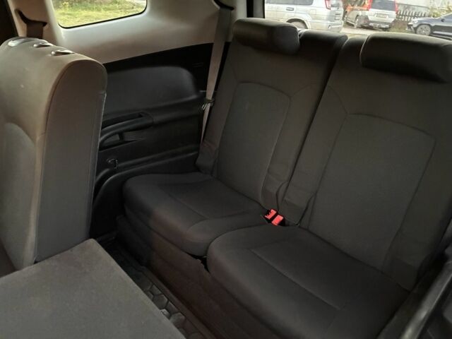 Коричневый Шевроле Орландо, объемом двигателя 2 л и пробегом 317 тыс. км за 9300 $, фото 7 на Automoto.ua