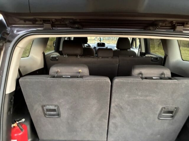 Коричневый Шевроле Орландо, объемом двигателя 2 л и пробегом 317 тыс. км за 9300 $, фото 4 на Automoto.ua