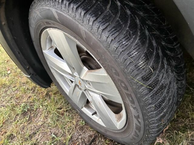 Коричневый Шевроле Орландо, объемом двигателя 2 л и пробегом 317 тыс. км за 9300 $, фото 10 на Automoto.ua