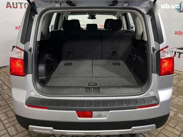 Шевроле Орландо, объемом двигателя 2 л и пробегом 166 тыс. км за 11850 $, фото 5 на Automoto.ua