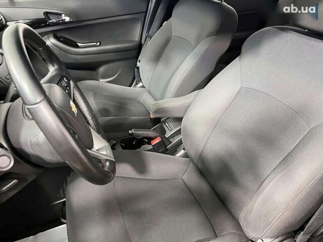 Шевроле Орландо, объемом двигателя 2 л и пробегом 166 тыс. км за 11850 $, фото 7 на Automoto.ua