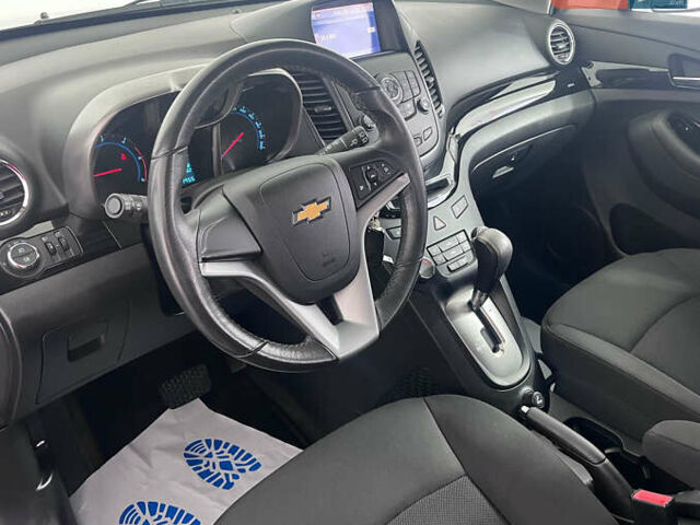 Серый Шевроле Орландо, объемом двигателя 2 л и пробегом 127 тыс. км за 12850 $, фото 6 на Automoto.ua