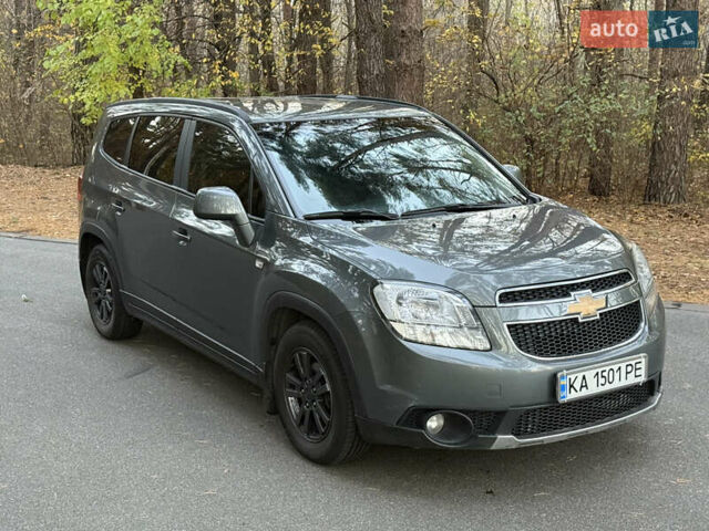 Сірий Шевроле Орландо, об'ємом двигуна 1.8 л та пробігом 167 тис. км за 8600 $, фото 2 на Automoto.ua