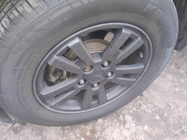 Серый Шевроле Орландо, объемом двигателя 1.8 л и пробегом 168 тыс. км за 8200 $, фото 4 на Automoto.ua