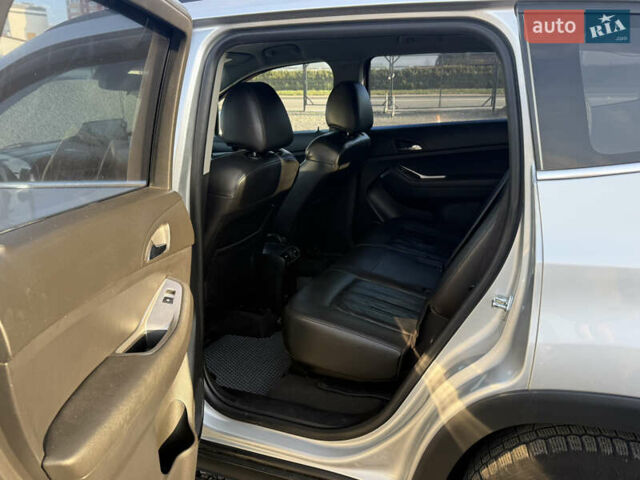 Серый Шевроле Орландо, объемом двигателя 2 л и пробегом 249 тыс. км за 9200 $, фото 7 на Automoto.ua