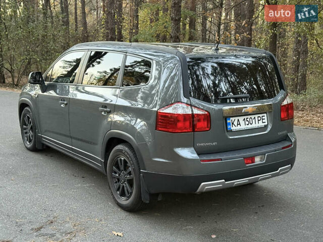 Сірий Шевроле Орландо, об'ємом двигуна 1.8 л та пробігом 167 тис. км за 8600 $, фото 7 на Automoto.ua