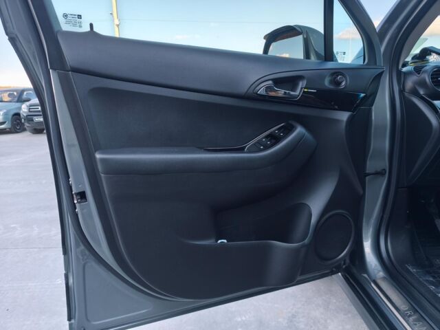 Серый Шевроле Орландо, объемом двигателя 2 л и пробегом 234 тыс. км за 10190 $, фото 18 на Automoto.ua