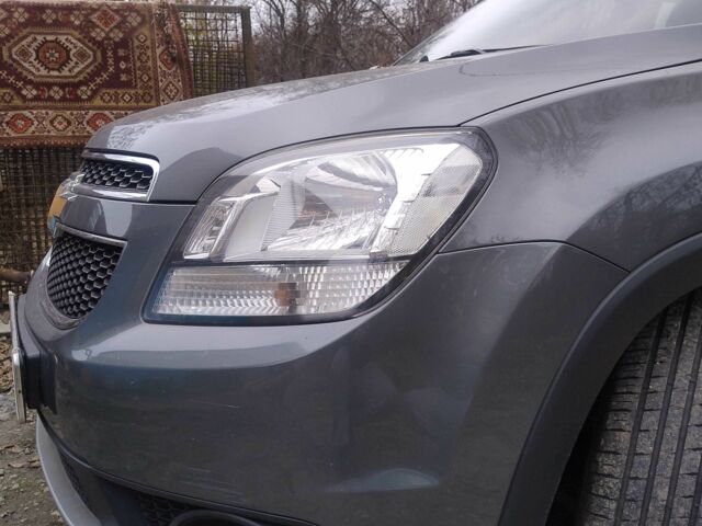 Серый Шевроле Орландо, объемом двигателя 1.8 л и пробегом 168 тыс. км за 8200 $, фото 5 на Automoto.ua