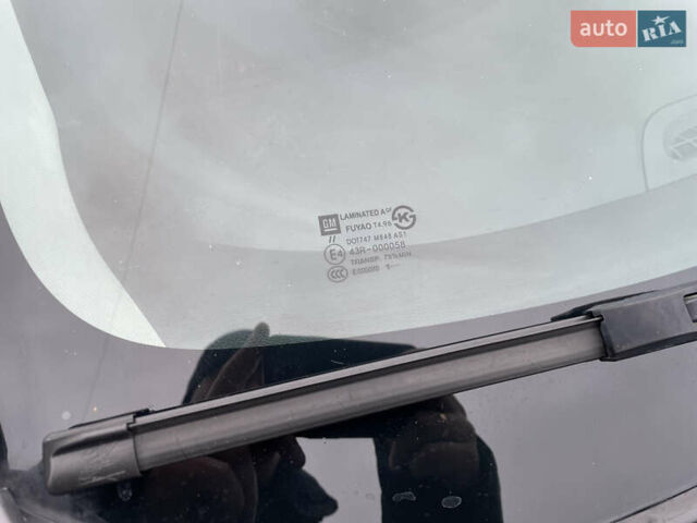 Сірий Шевроле Орландо, об'ємом двигуна 1.8 л та пробігом 192 тис. км за 9800 $, фото 3 на Automoto.ua