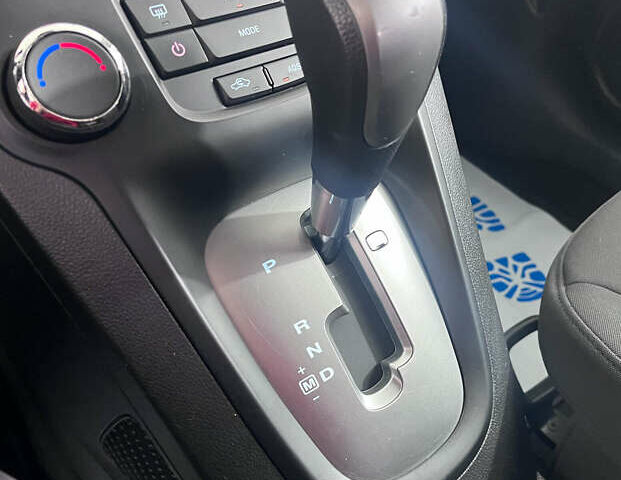 Серый Шевроле Орландо, объемом двигателя 2 л и пробегом 127 тыс. км за 12850 $, фото 18 на Automoto.ua