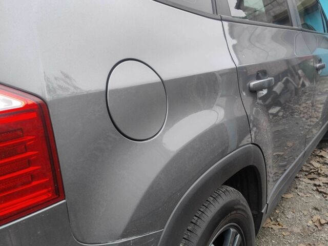 Серый Шевроле Орландо, объемом двигателя 1.8 л и пробегом 168 тыс. км за 8200 $, фото 10 на Automoto.ua