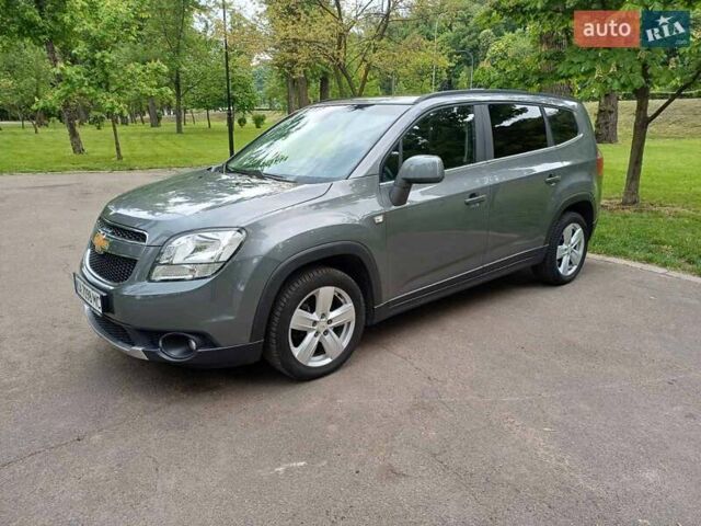 Серый Шевроле Орландо, объемом двигателя 1.8 л и пробегом 177 тыс. км за 10000 $, фото 8 на Automoto.ua