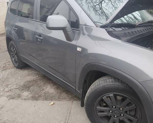 Серый Шевроле Орландо, объемом двигателя 1.8 л и пробегом 168 тыс. км за 8000 $, фото 9 на Automoto.ua