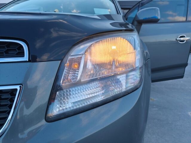 Серый Шевроле Орландо, объемом двигателя 2 л и пробегом 234 тыс. км за 10190 $, фото 14 на Automoto.ua