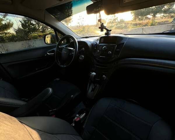 Серый Шевроле Орландо, объемом двигателя 1.8 л и пробегом 245 тыс. км за 9500 $, фото 9 на Automoto.ua