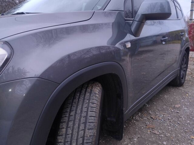 Серый Шевроле Орландо, объемом двигателя 1.8 л и пробегом 168 тыс. км за 8200 $, фото 3 на Automoto.ua