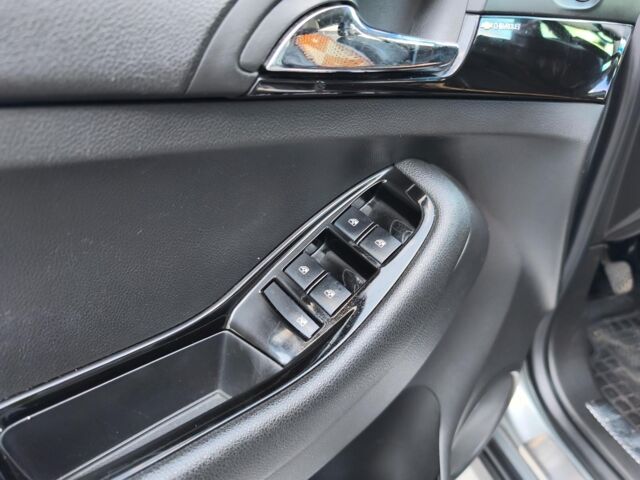 Серый Шевроле Орландо, объемом двигателя 2 л и пробегом 234 тыс. км за 10190 $, фото 19 на Automoto.ua