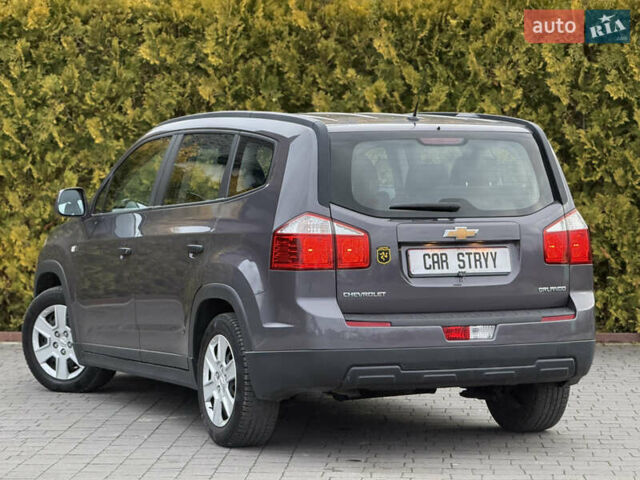 Серый Шевроле Орландо, объемом двигателя 1.8 л и пробегом 217 тыс. км за 7500 $, фото 17 на Automoto.ua