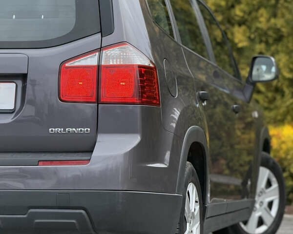 Серый Шевроле Орландо, объемом двигателя 1.8 л и пробегом 217 тыс. км за 7500 $, фото 25 на Automoto.ua