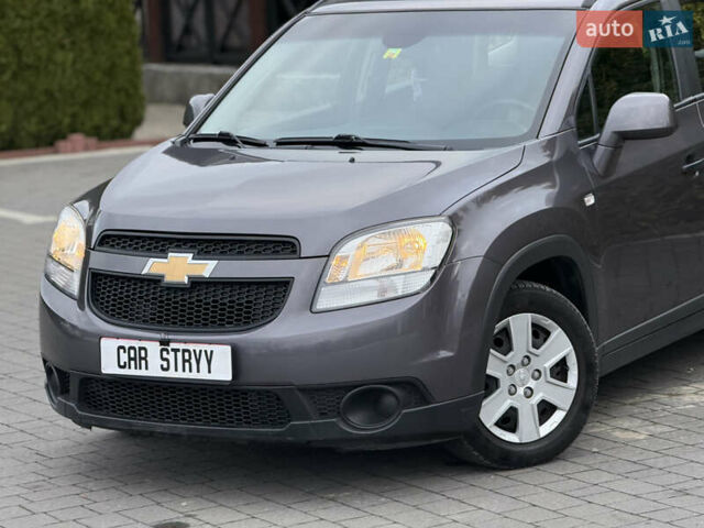 Серый Шевроле Орландо, объемом двигателя 1.8 л и пробегом 217 тыс. км за 7500 $, фото 8 на Automoto.ua