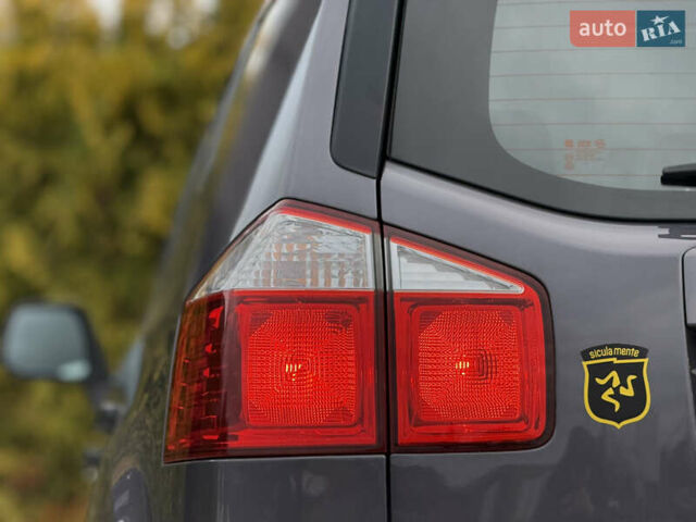 Серый Шевроле Орландо, объемом двигателя 1.8 л и пробегом 217 тыс. км за 7500 $, фото 19 на Automoto.ua
