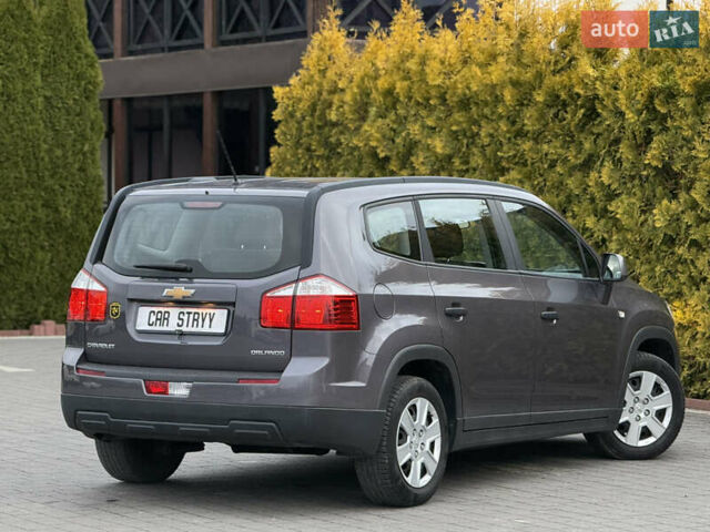 Серый Шевроле Орландо, объемом двигателя 1.8 л и пробегом 217 тыс. км за 7500 $, фото 21 на Automoto.ua