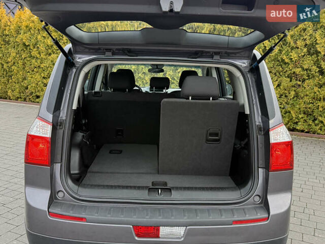 Серый Шевроле Орландо, объемом двигателя 1.8 л и пробегом 217 тыс. км за 7500 $, фото 36 на Automoto.ua