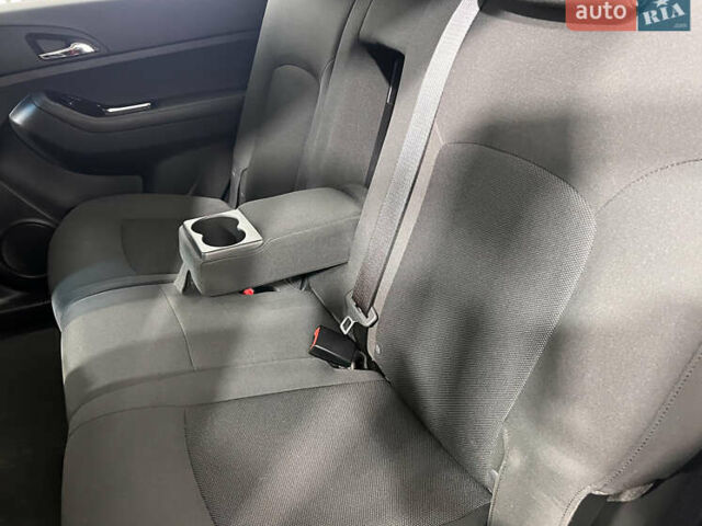 Серый Шевроле Орландо, объемом двигателя 2 л и пробегом 166 тыс. км за 11850 $, фото 23 на Automoto.ua