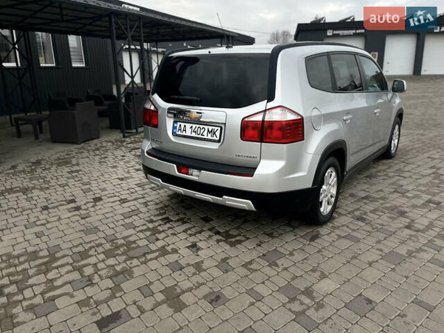 Серый Шевроле Орландо, объемом двигателя 2 л и пробегом 199 тыс. км за 8500 $, фото 6 на Automoto.ua