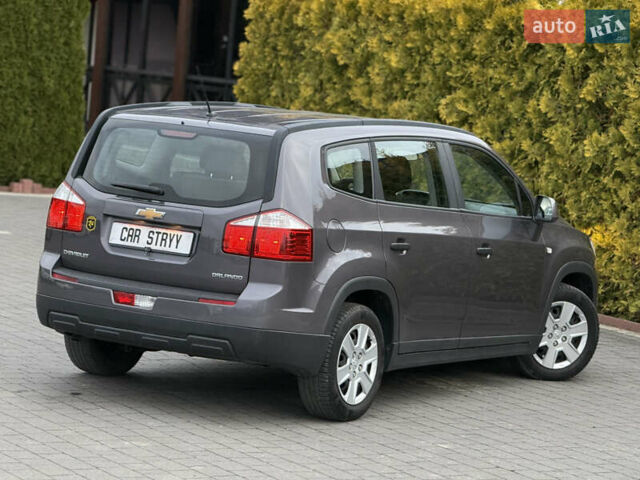 Серый Шевроле Орландо, объемом двигателя 1.8 л и пробегом 217 тыс. км за 7500 $, фото 22 на Automoto.ua