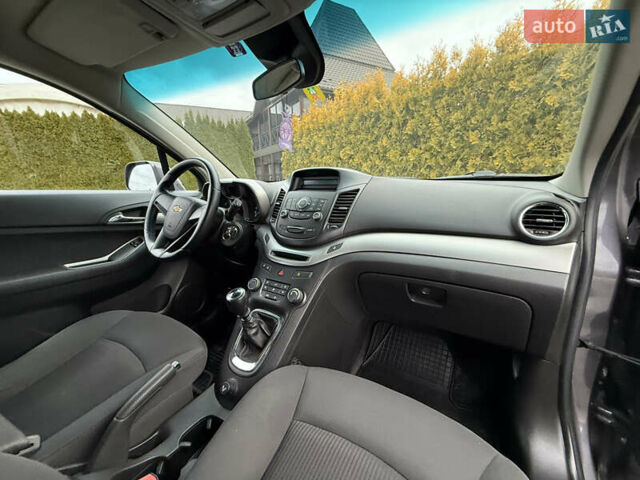 Серый Шевроле Орландо, объемом двигателя 1.8 л и пробегом 217 тыс. км за 7500 $, фото 29 на Automoto.ua