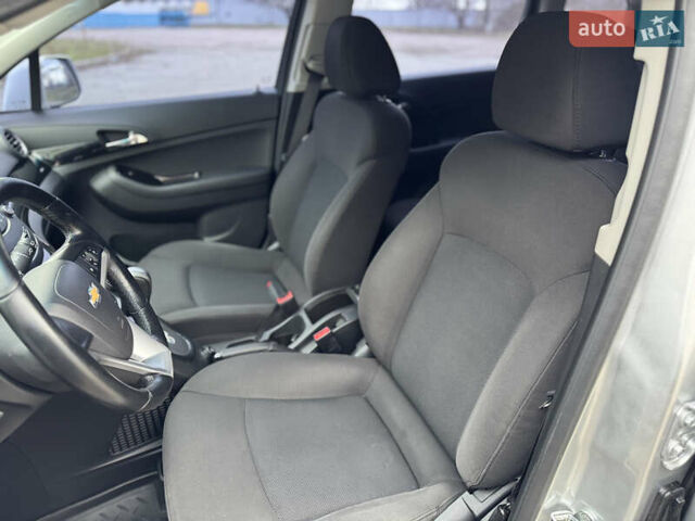Серый Шевроле Орландо, объемом двигателя 1.8 л и пробегом 186 тыс. км за 8700 $, фото 10 на Automoto.ua