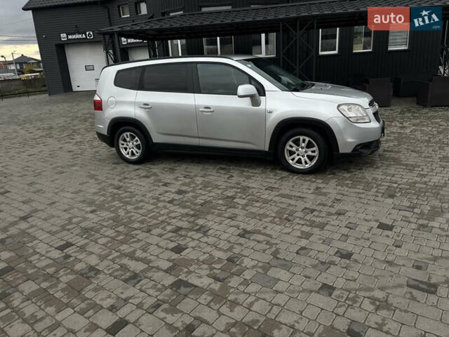 Серый Шевроле Орландо, объемом двигателя 2 л и пробегом 199 тыс. км за 8500 $, фото 9 на Automoto.ua