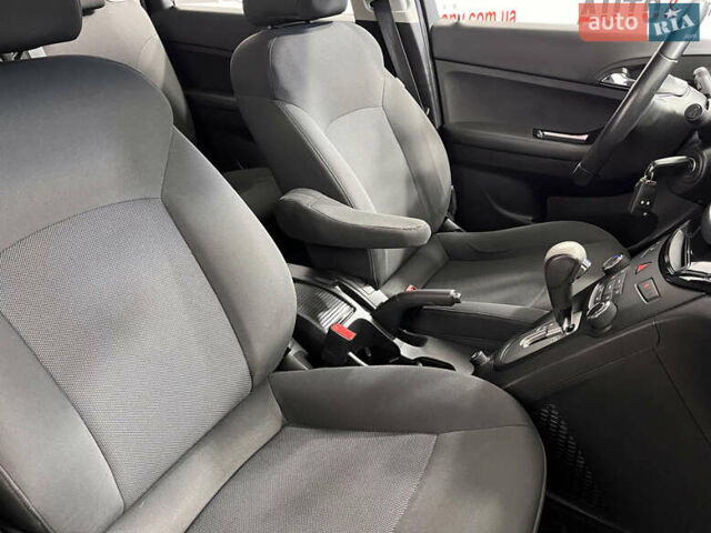 Серый Шевроле Орландо, объемом двигателя 2 л и пробегом 166 тыс. км за 11850 $, фото 17 на Automoto.ua