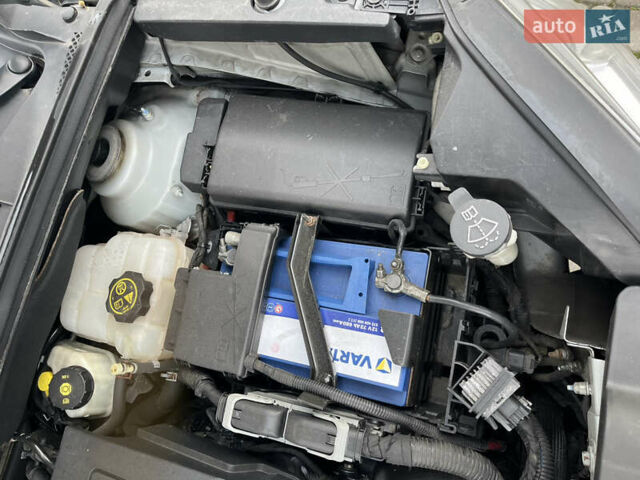 Серый Шевроле Орландо, объемом двигателя 2 л и пробегом 199 тыс. км за 8500 $, фото 24 на Automoto.ua