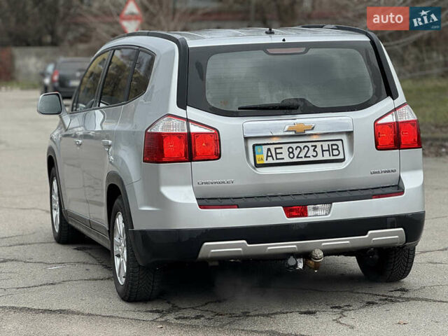 Серый Шевроле Орландо, объемом двигателя 1.8 л и пробегом 186 тыс. км за 8700 $, фото 6 на Automoto.ua