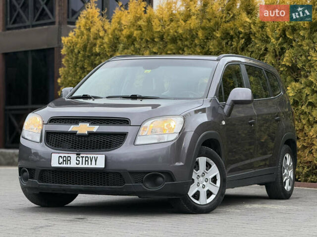 Серый Шевроле Орландо, объемом двигателя 1.8 л и пробегом 217 тыс. км за 7500 $, фото 7 на Automoto.ua