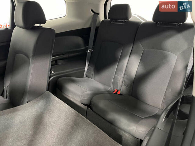 Серый Шевроле Орландо, объемом двигателя 2 л и пробегом 166 тыс. км за 11850 $, фото 25 на Automoto.ua