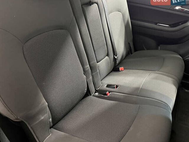 Серый Шевроле Орландо, объемом двигателя 2 л и пробегом 166 тыс. км за 11850 $, фото 24 на Automoto.ua