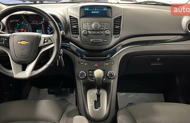 Серый Шевроле Орландо, объемом двигателя 2 л и пробегом 166 тыс. км за 11850 $, фото 18 на Automoto.ua