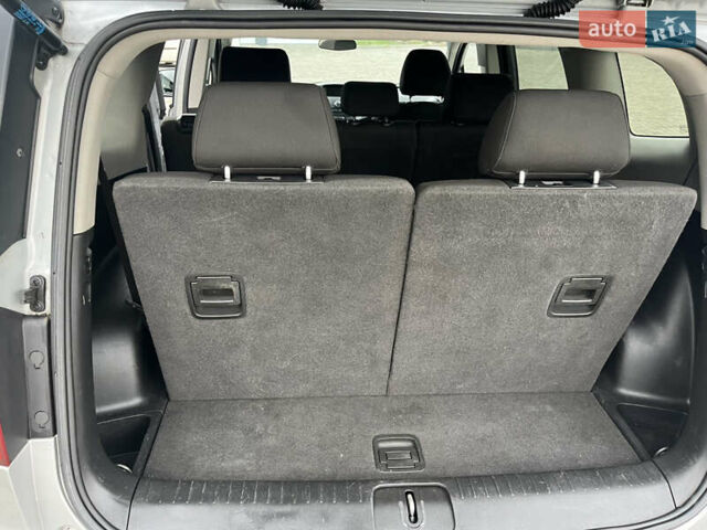 Серый Шевроле Орландо, объемом двигателя 2 л и пробегом 199 тыс. км за 8500 $, фото 20 на Automoto.ua