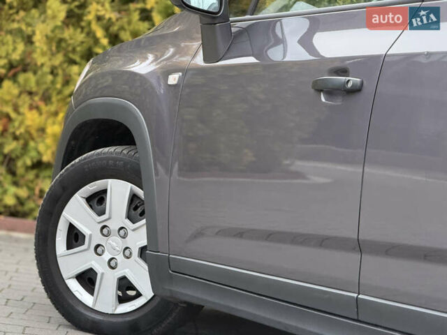 Серый Шевроле Орландо, объемом двигателя 1.8 л и пробегом 217 тыс. км за 7500 $, фото 20 на Automoto.ua