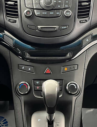 Серый Шевроле Орландо, объемом двигателя 2 л и пробегом 166 тыс. км за 11850 $, фото 19 на Automoto.ua