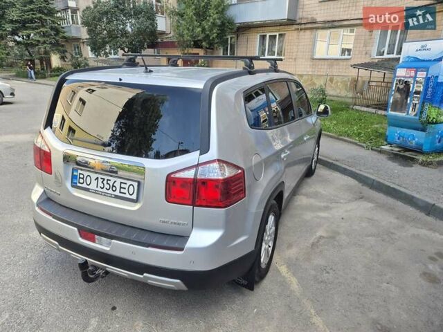 Серый Шевроле Орландо, объемом двигателя 2 л и пробегом 260 тыс. км за 10900 $, фото 2 на Automoto.ua
